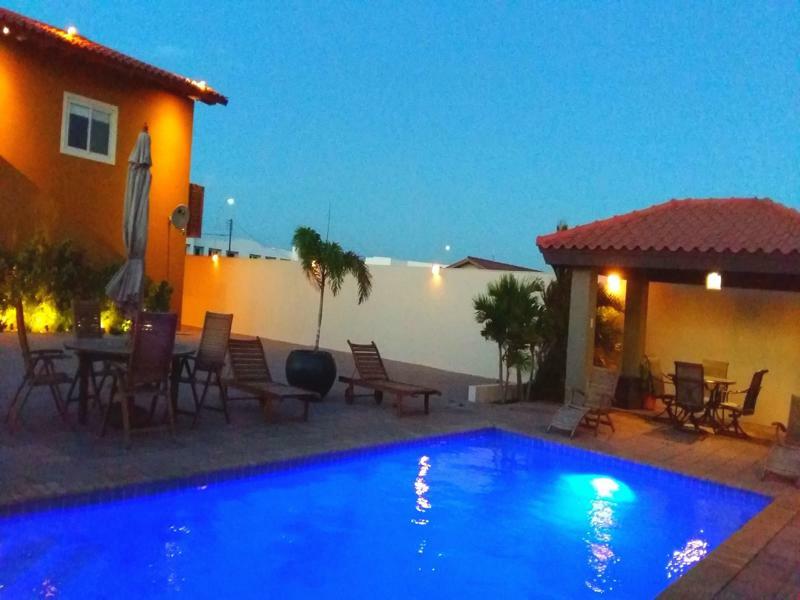 Dorado Eagle Beach Hotel Oranjestad Eksteriør billede