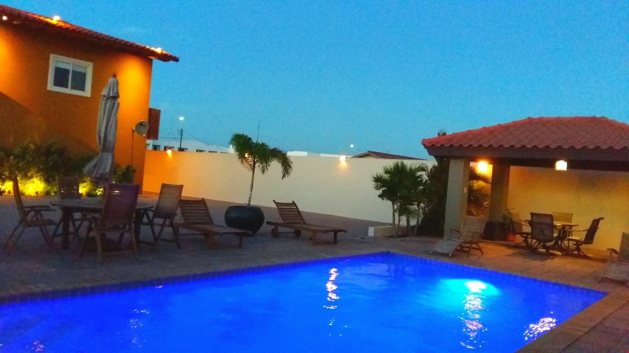 Dorado Eagle Beach Hotel Oranjestad Eksteriør billede