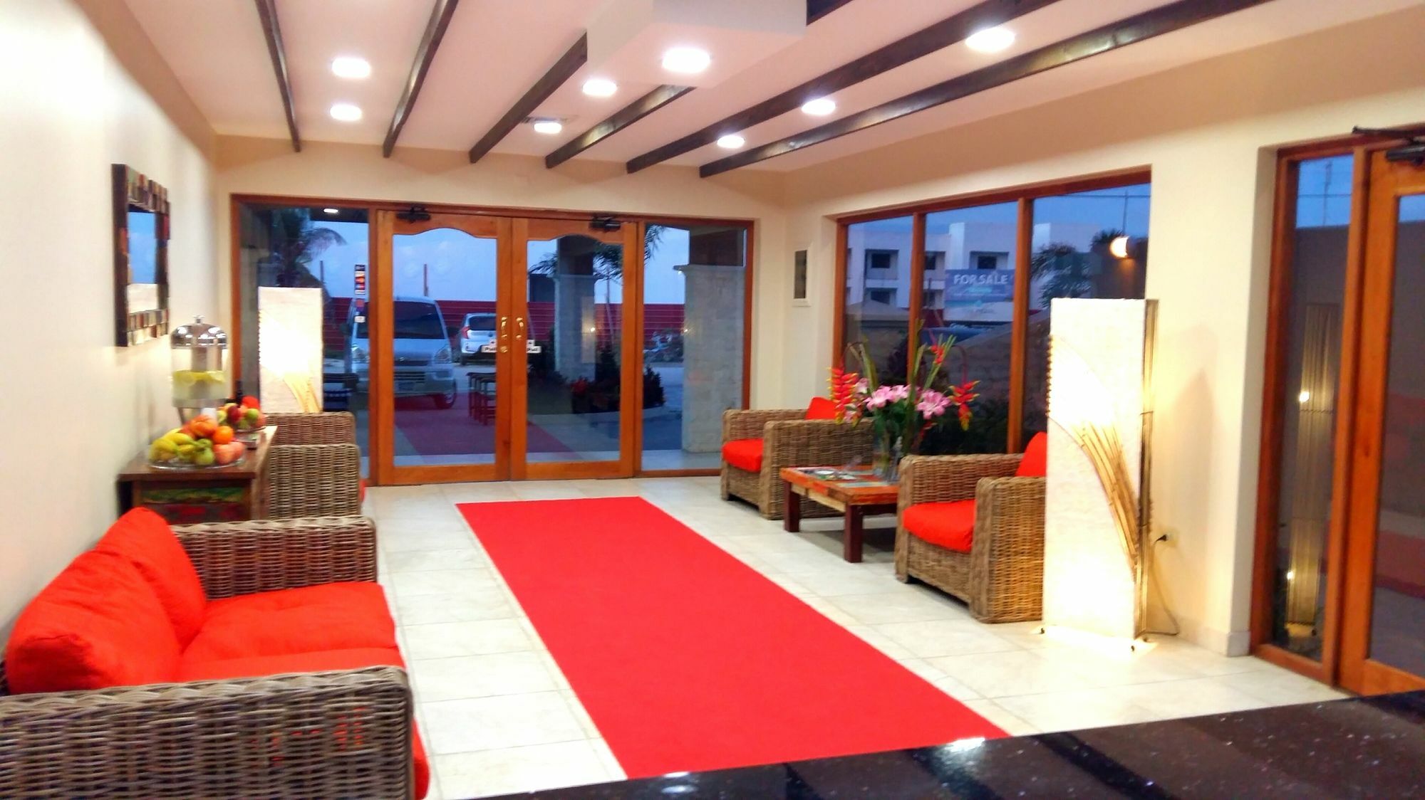 Dorado Eagle Beach Hotel Oranjestad Eksteriør billede