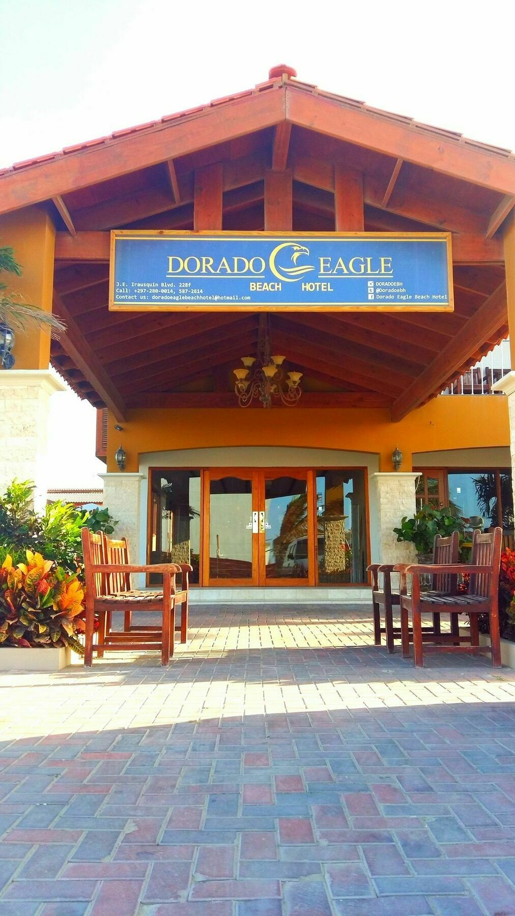Dorado Eagle Beach Hotel Oranjestad Eksteriør billede