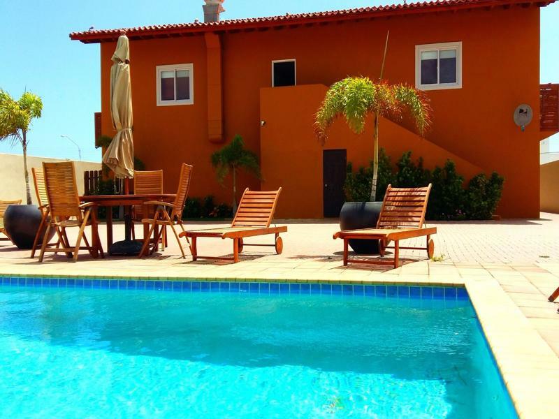 Dorado Eagle Beach Hotel Oranjestad Eksteriør billede